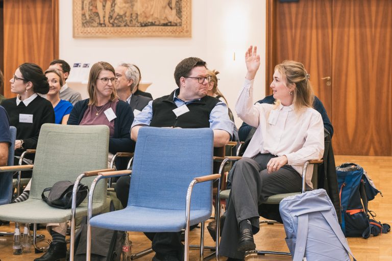 Projektteam bei Abstimmung